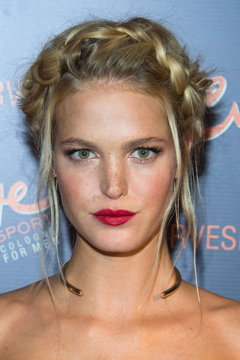 erin heatherton modern milkmaid hairstyle