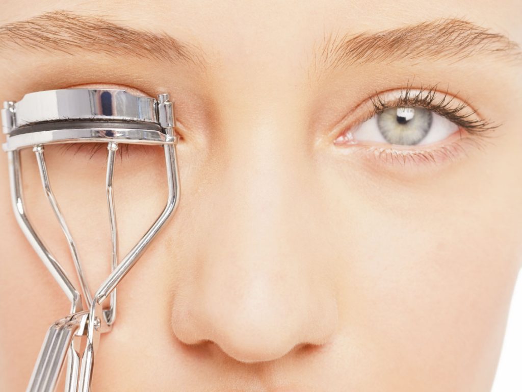 eyelash-curler