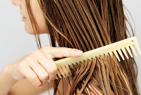 brushing-wet-hair