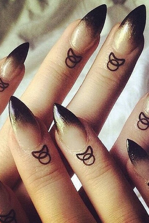 pointed-witches-nails