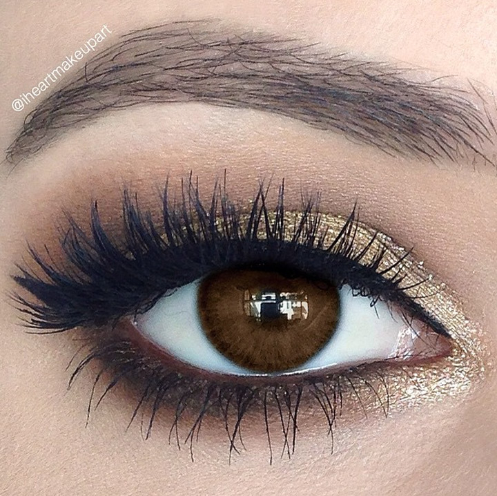 gold smokey eye