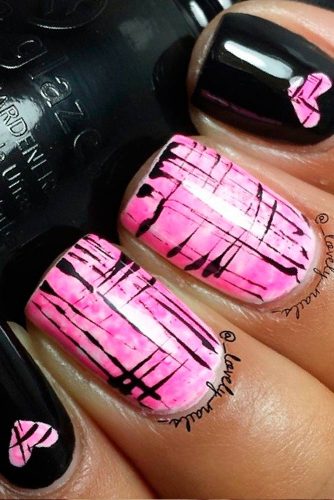 black and pink nails