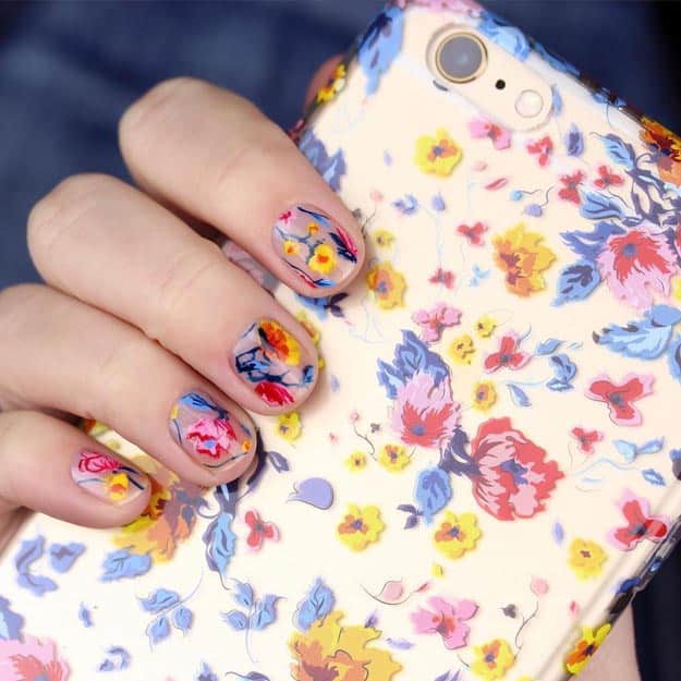 freestyle flowers nails