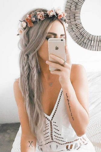 24 Boho Hairstyles You'll Want to Wear All Summer