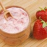 mayonnaise and strawberry hair mask