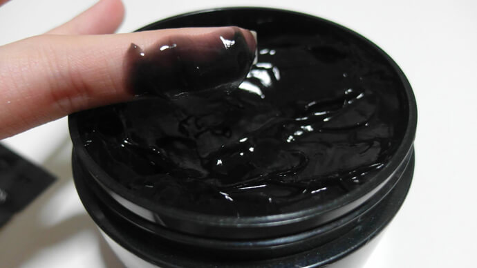 activated charcoal mask