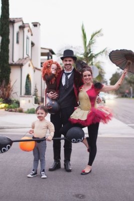 circus performers halloween costume