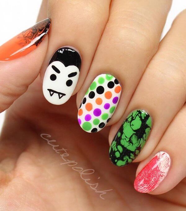 15+ Halloween Nail Art Ideas