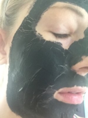charocoal face mask cracking