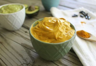 turmeric clay face mask