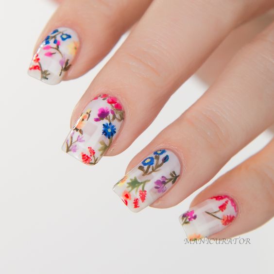 15+ Floral Nails Designs That Are Perfect For Spring
