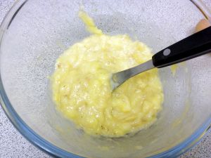 banana yogurt mask