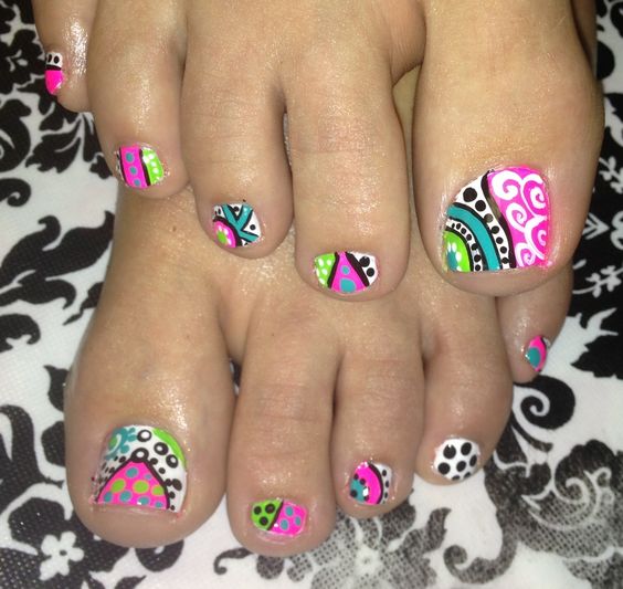 20 Spring Pedicures You'll Wanna Copy ASAP!