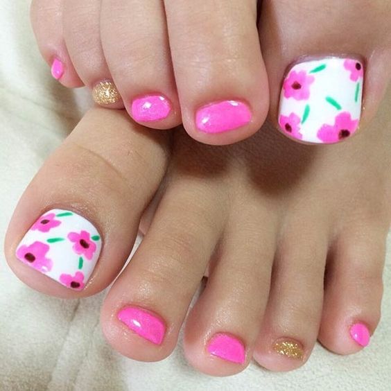 20 Spring Pedicures You'll Wanna Copy ASAP!