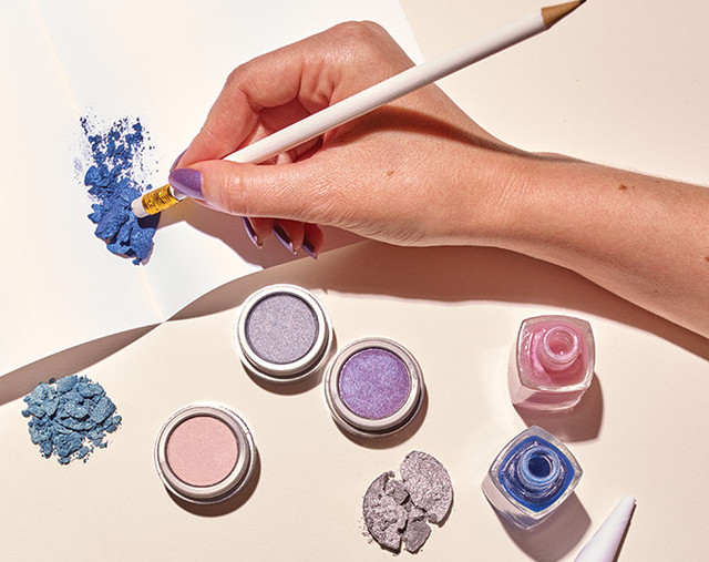 10 Clever Nail Hacks