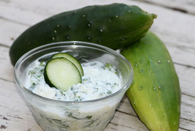 cucumber yogurt mask