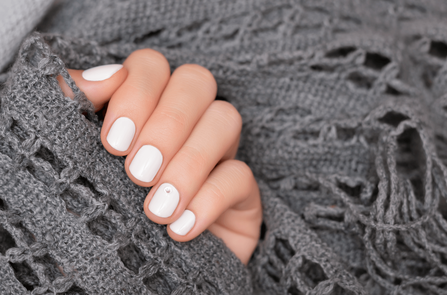 white-nail-polish-how-to-pull-it-off