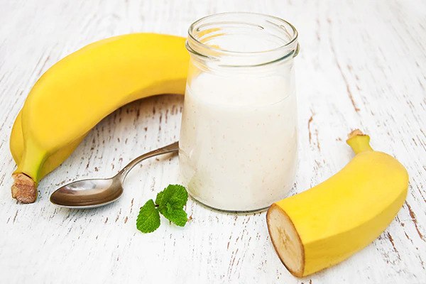 banana and milk hair mask